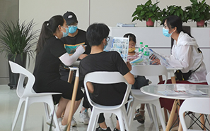 2022年秋季火热报名现场